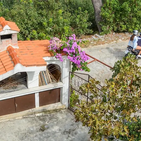 Apartment By The Sea Arbanija, Ciovo - 18624 *