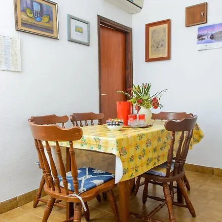 Apartment By The Sea Arbanija, Ciovo - 18624 *