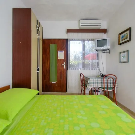 Apartment By The Sea Arbanija, Ciovo - 18624 Trogir